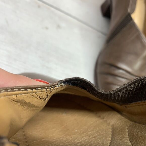 Earth Brown Pleated Leather Daytripper Bark Comfort Slip On Pumps Size 7.5B - Picture 12 of 14